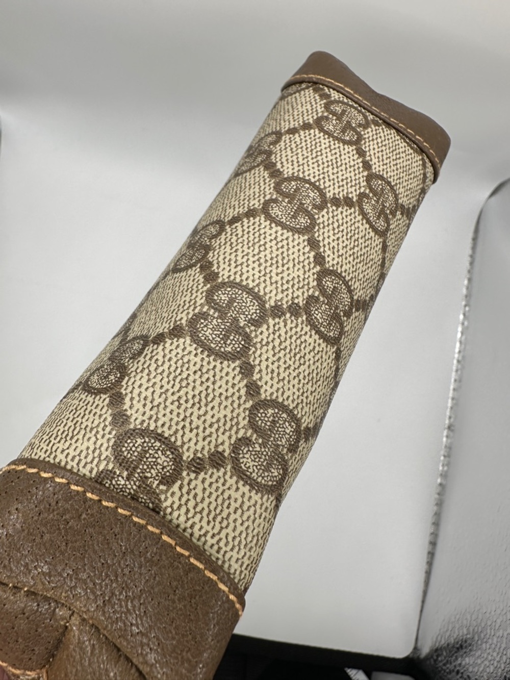 Gucci Tan Brown Vintage GG Monogram Authentic Toiletry Pouch - Picture 7 of 9